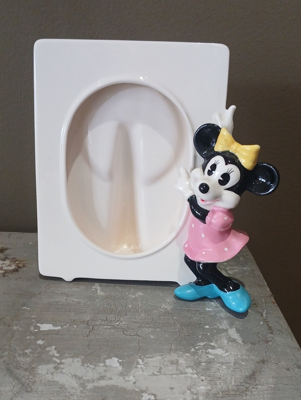 Vintage Disney Minnie Mouse 3D Picture Frame